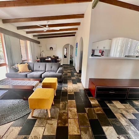 Colonial Village Resort Херви-Бэй Экстерьер фото