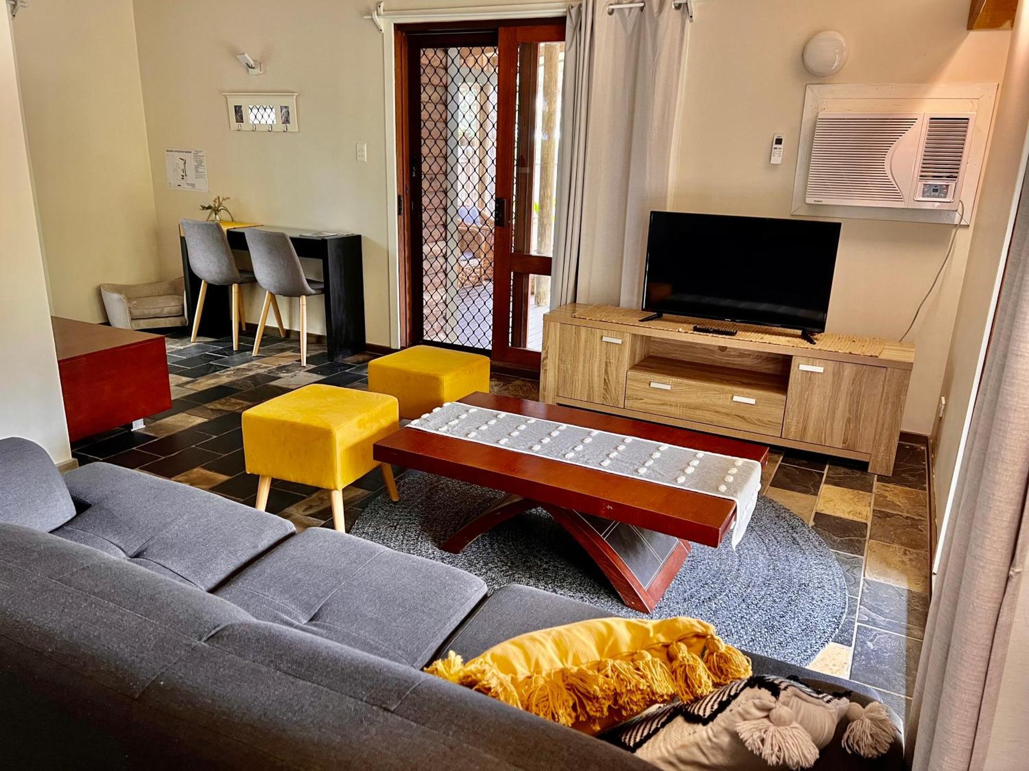 Colonial Village Resort Херви-Бэй Экстерьер фото
